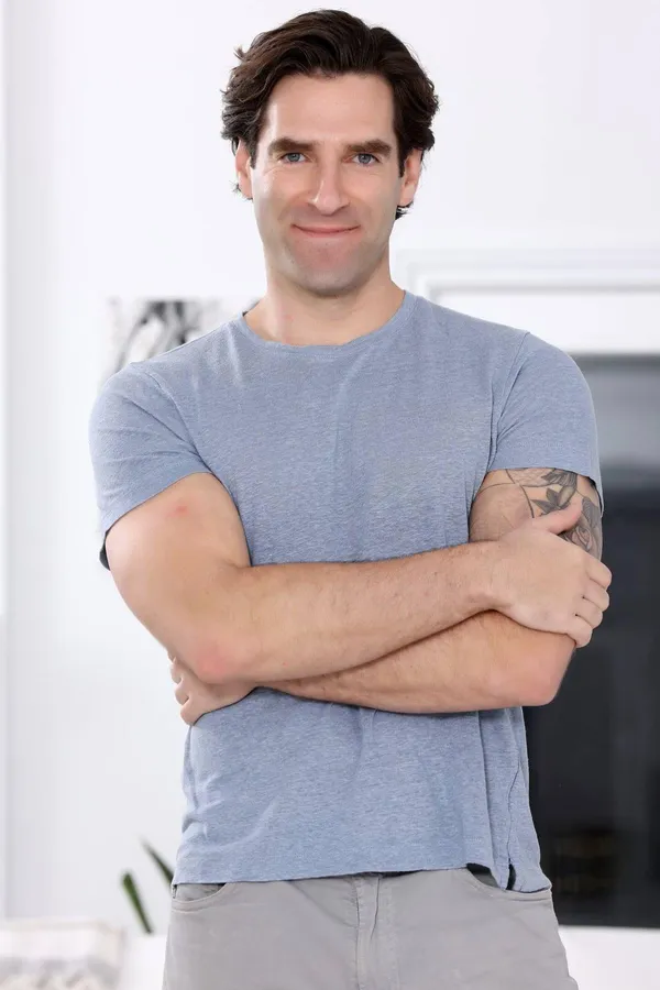 Ken Feels's BabeWiki Profile