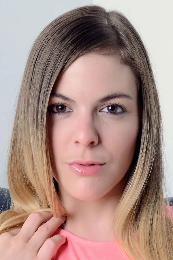 Kendra Lynn's BabeWiki Profile