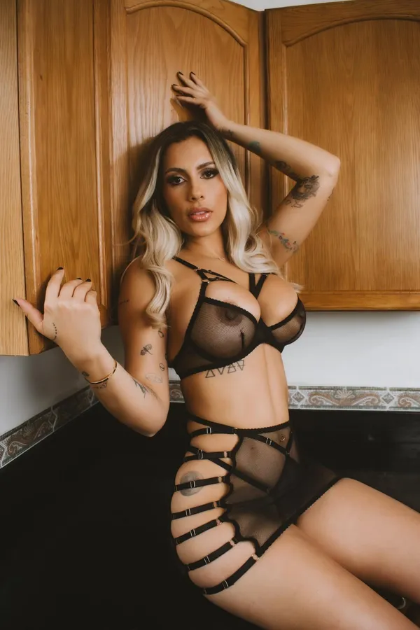 Kenia Music's photo 3