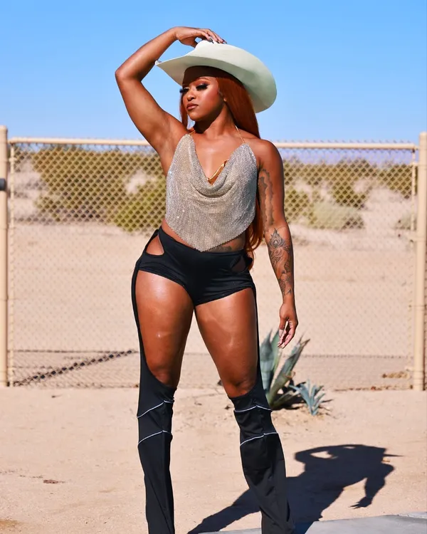 Kiera Hogan's photo 3