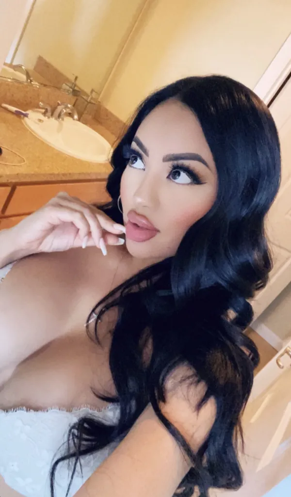 kimsecret's BabeWiki Profile