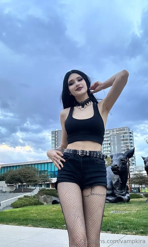 Kira Mystic's BabeWiki Profile