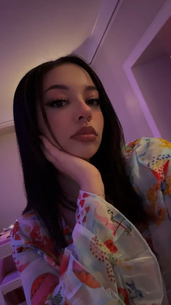 kittygirlgutsxo's BabeWiki Profile