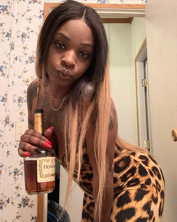 Kiwi (Onlyfans)'s BabeWiki Profile