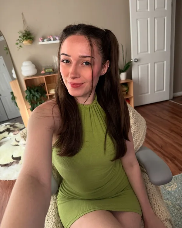 Klaire Elise's photo 3