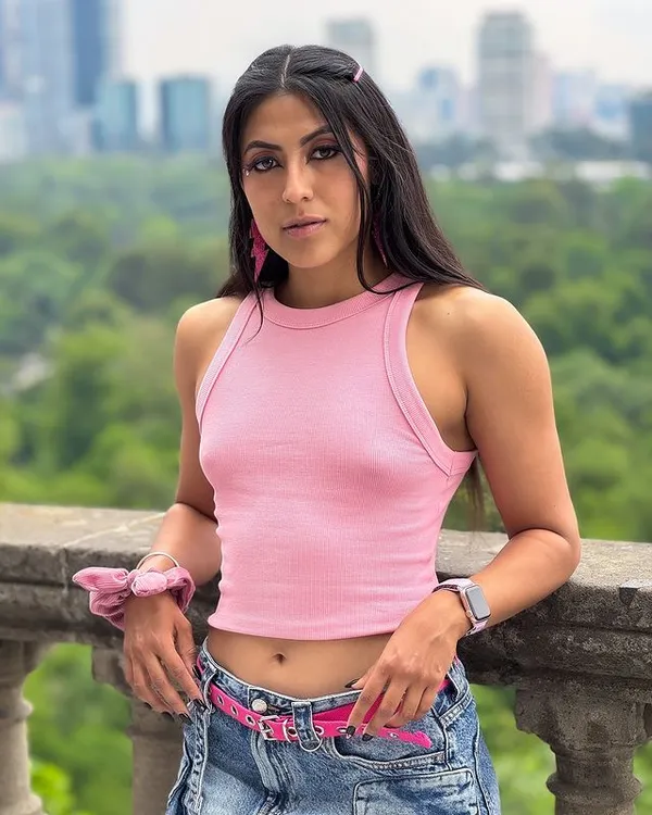 Krista Reyes's photo 3