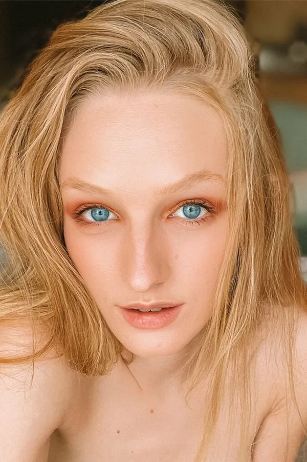 kwgirlx's BabeWiki Profile