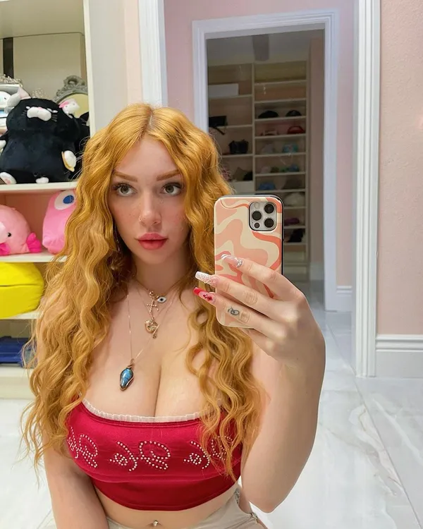 Lacey Laid's photo 5