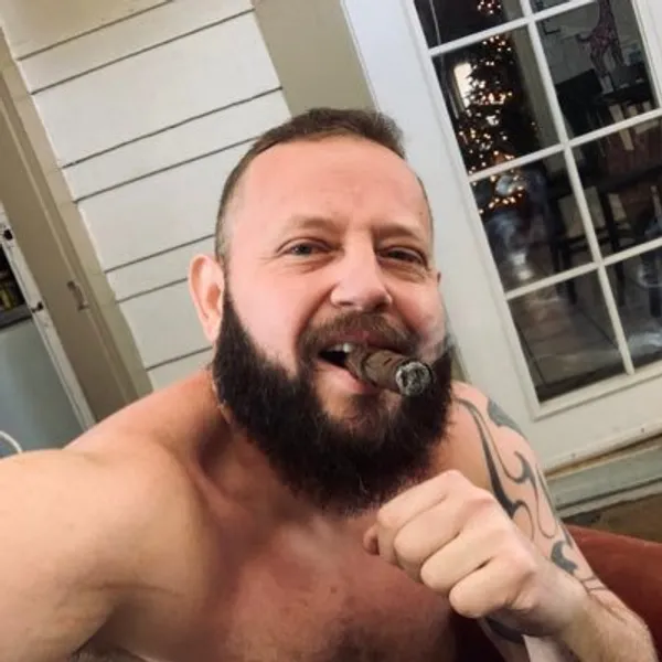 LACigarDad's BabeWiki Profile