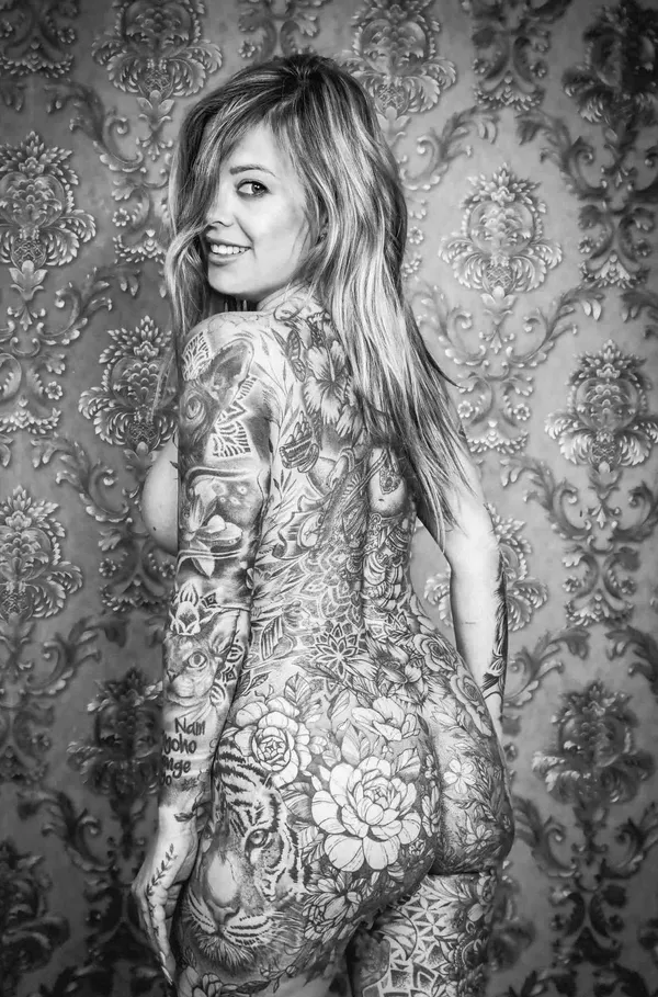 Lady Blondie's photo 3