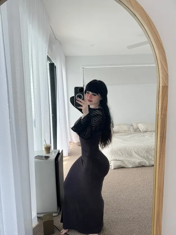 Lara Rose Birch's photo 6