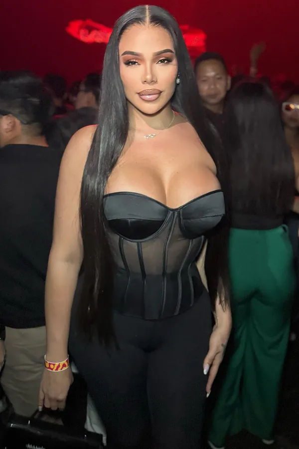 Lauren Cox's photo 7