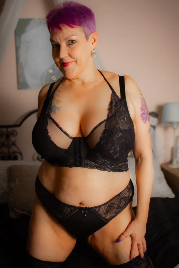 Layla Bird's photo 4