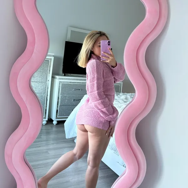 Layla Christine's photo 3