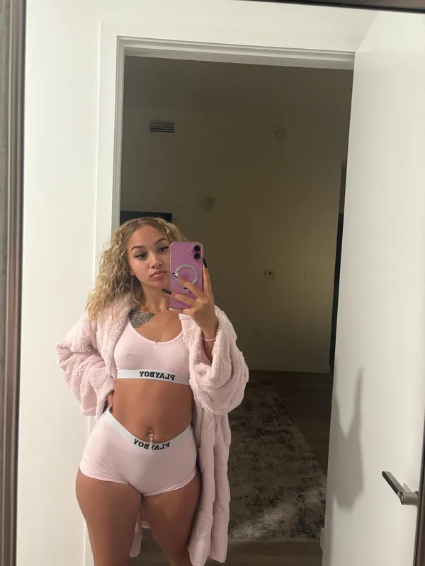 Layla Christine's photo 4