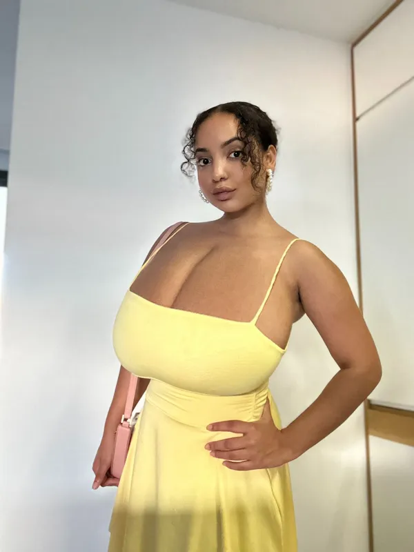 Layla Dominiq's BabeWiki Profile