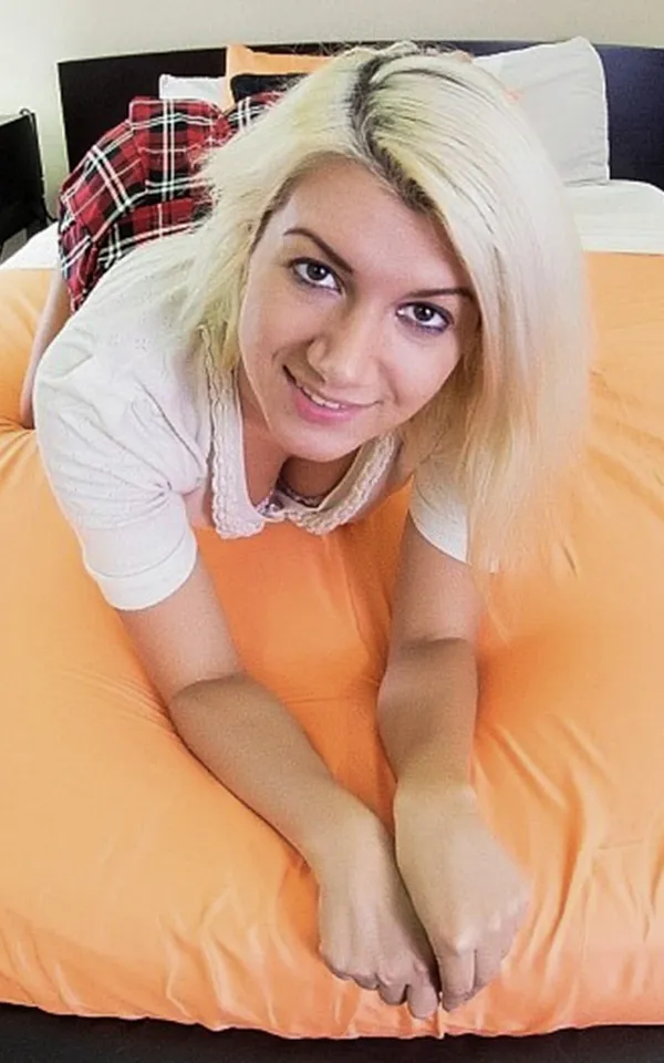 Layla Price's photo 4