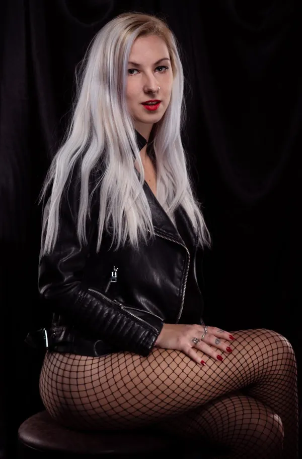 Lea Vixx's BabeWiki Profile