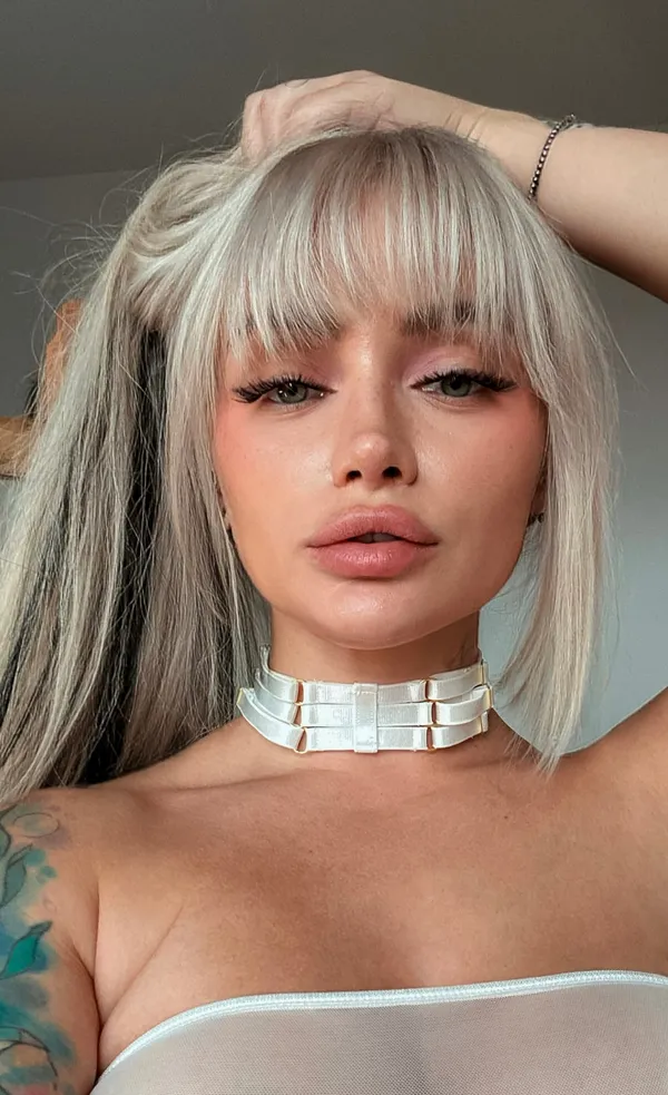 Leah Meow's BabeWiki Profile