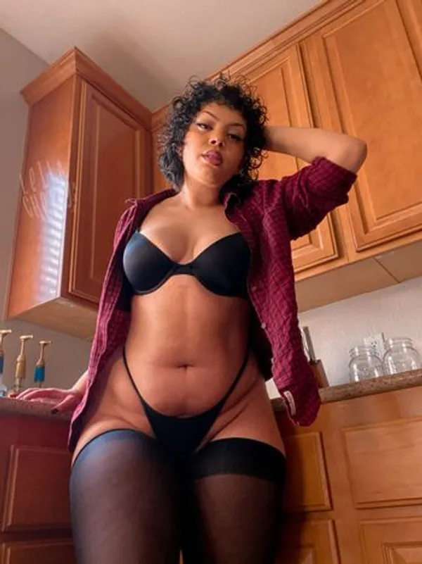 Leila Cherry's photo 3