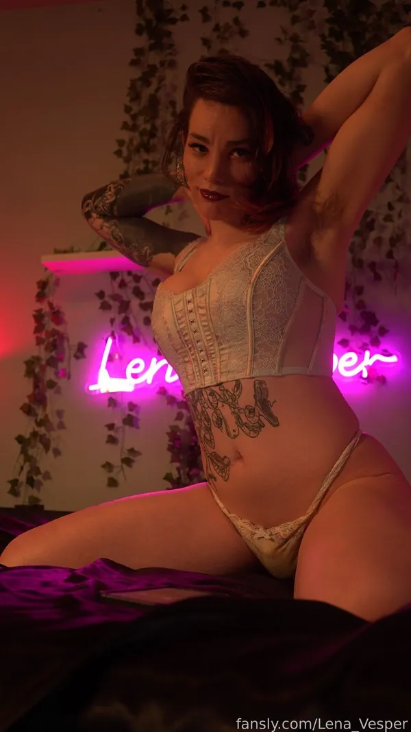 Lena Vesper's BabeWiki Profile