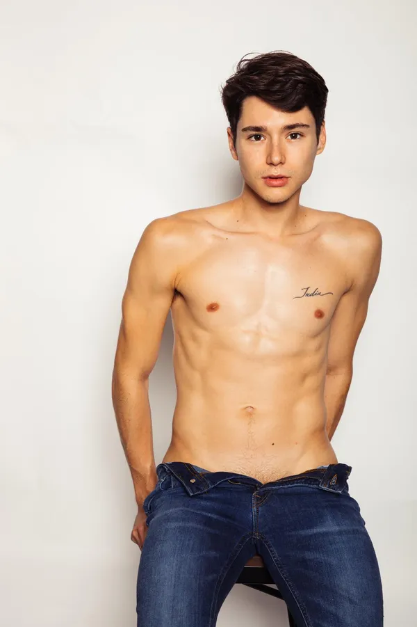 Leo Grand's BabeWiki Profile