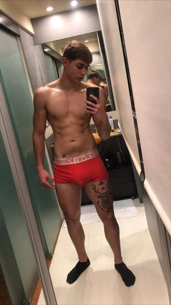 Leo Nastacio's BabeWiki Profile