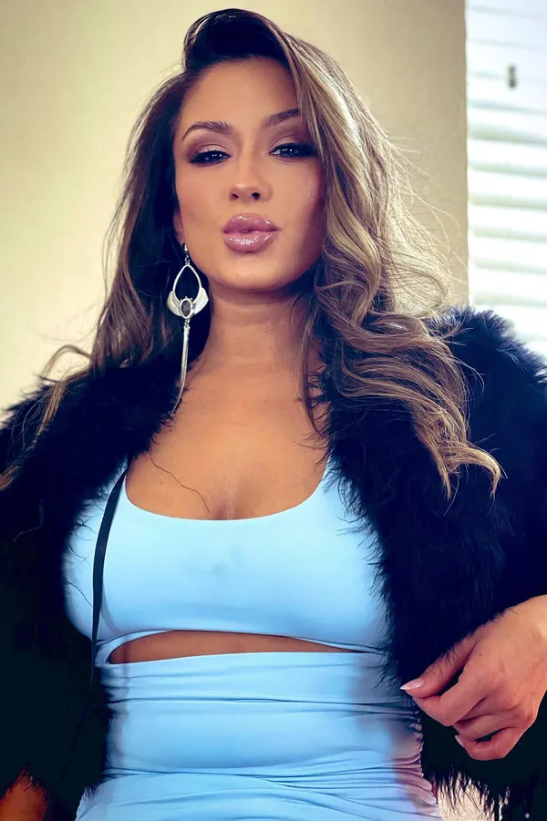 Lexi Chase's photo 8