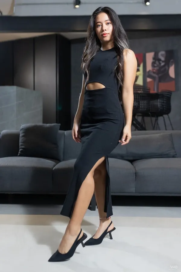 Leyla Grey's BabeWiki Profile