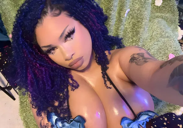 Lia Bluemoon's photo 4