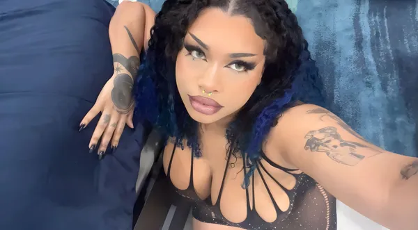 Lia Bluemoon's BabeWiki Profile