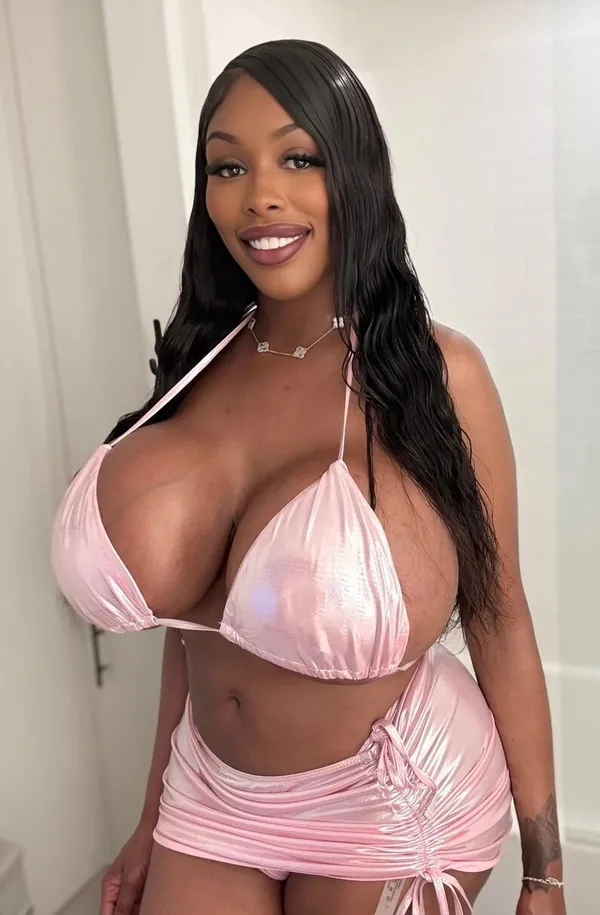 Lia Lovely's photo 3