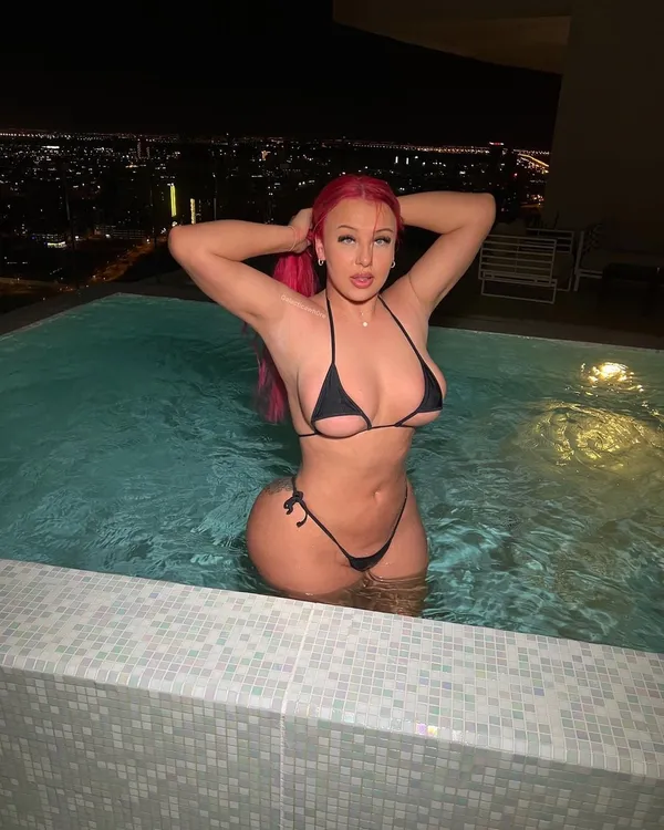 Lia Rei's BabeWiki Profile