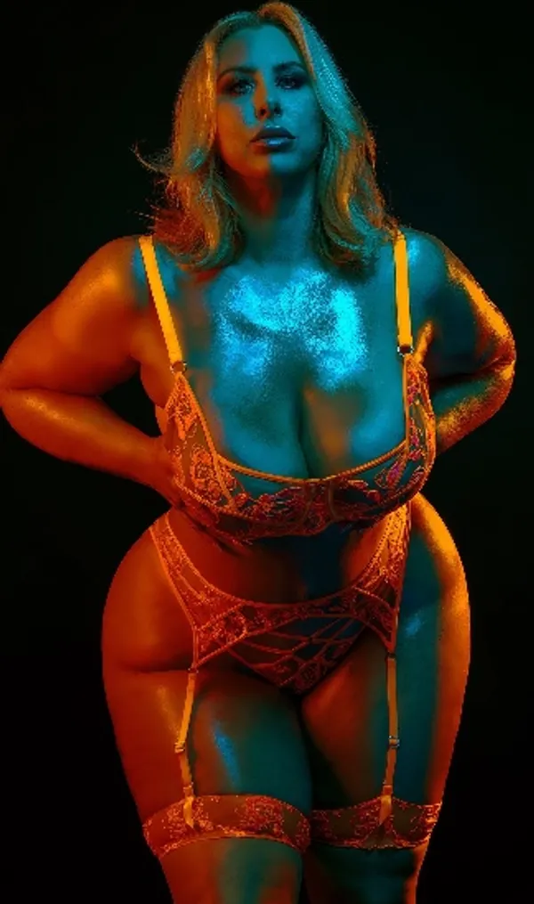 Lila Lovely's BabeWiki Profile