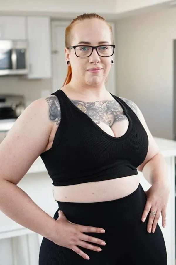 Lilith Pearl's BabeWiki Profile