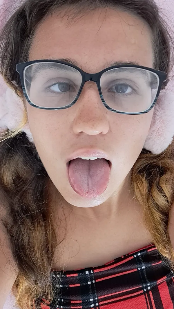 Lilli Hale's BabeWiki Profile