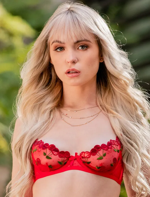 Lilly Bell's photo 5