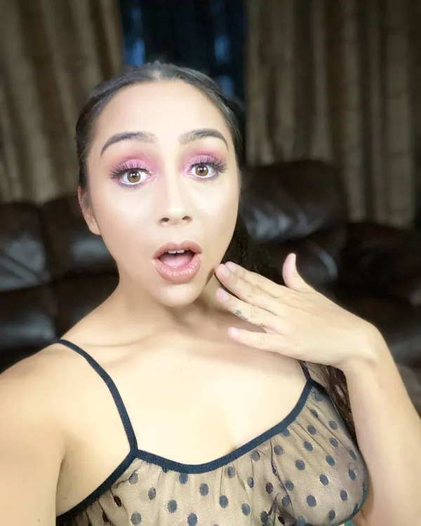 Lilly Hall's photo 8