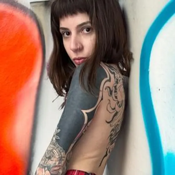 Lily Ann YLW's BabeWiki Profile