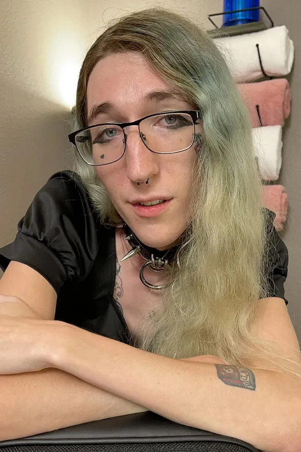 Lily Lavender's BabeWiki Profile