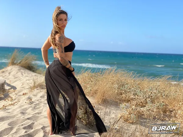 Lily Veroni's photo 7