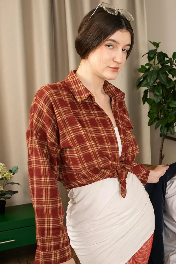 Lily Yellow's BabeWiki Profile