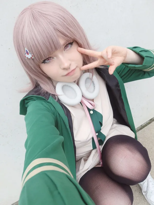 Lilyraedoll's photo 7