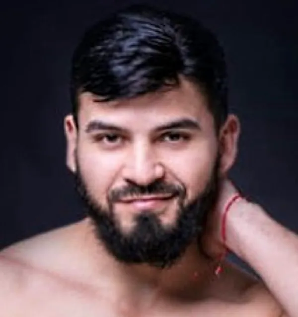 Little Chris's photo 3