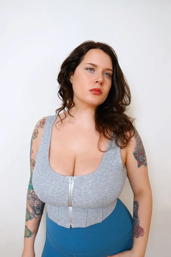 Little Clover's photo 6