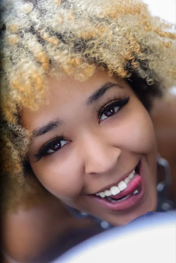 Liv Wild Bitch's photo 2