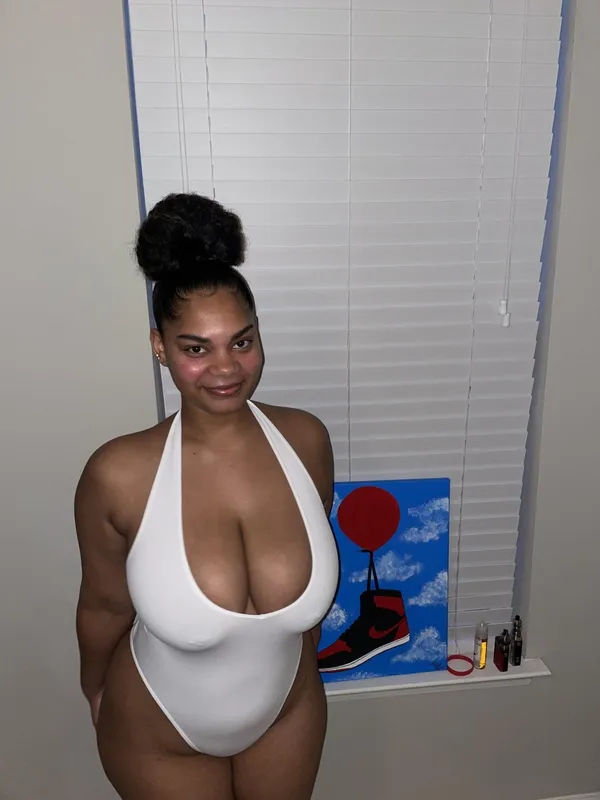 LiveLoveAdaya's photo 3