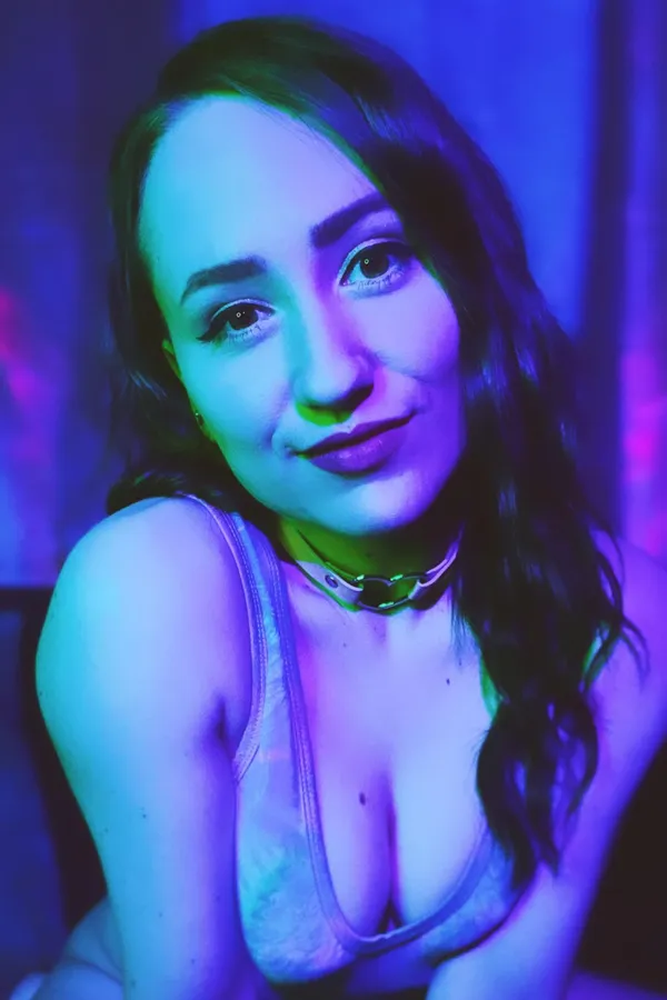 Lizzie Love's photo 4