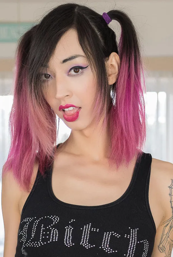 Lizzy Red's BabeWiki Profile