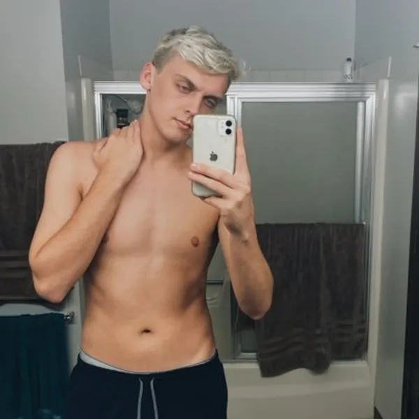 Logan Young's BabeWiki Profile